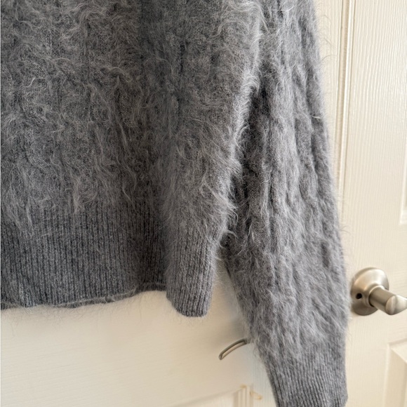 J.crew Brushed Cashmere cable-knit sweater in grey - Picture 7 of 9